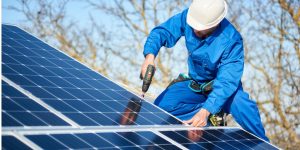 Installation Maintenance Panneaux Solaires Photovoltaïques à Magnat-l'Etrange